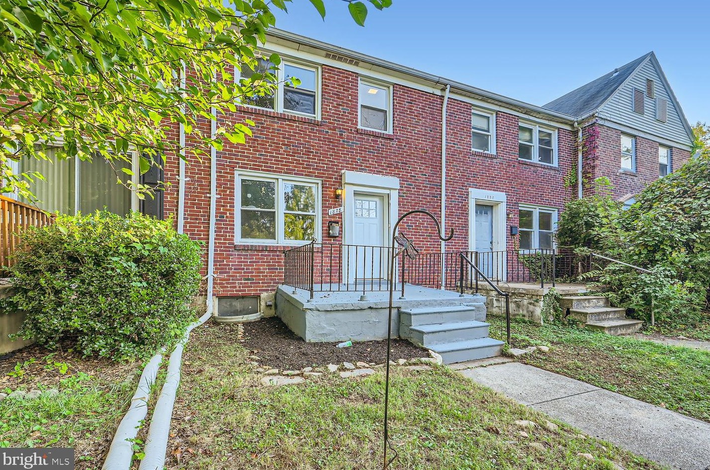 1878 Yakona, Baltimore, MD 21234