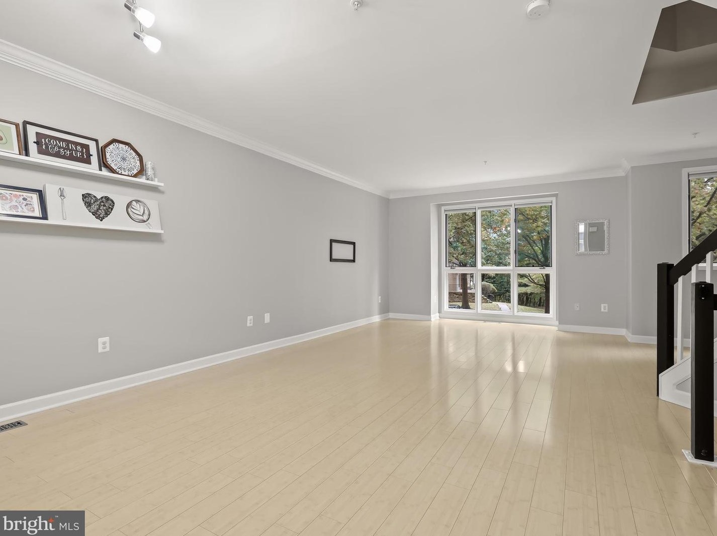 17 Stridesham Ct, Baltimore MD  21209-5301 exterior