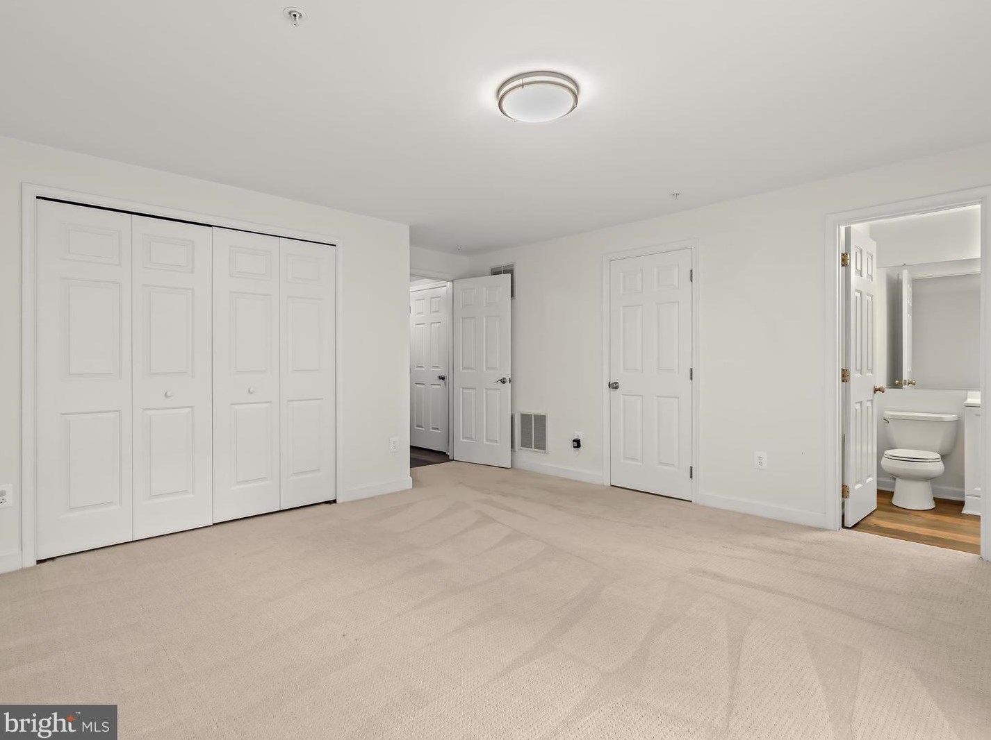 17 Stridesham Ct, Baltimore MD  21209-5301 exterior