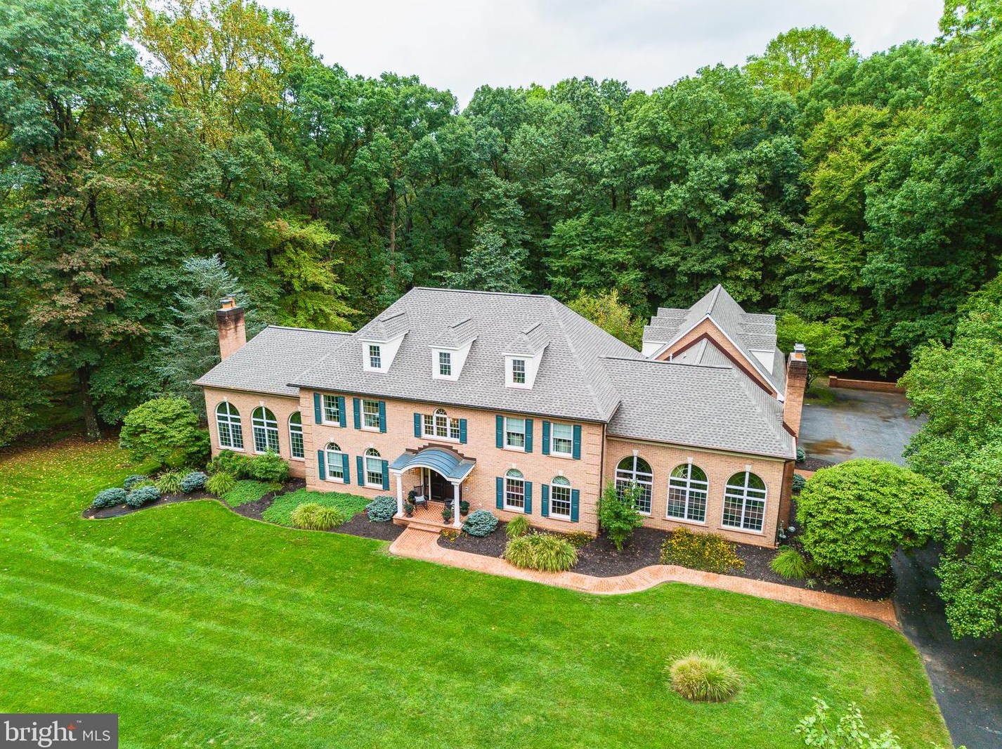 4009 Cloverland Dr, Phoenix, MD 21131-2139