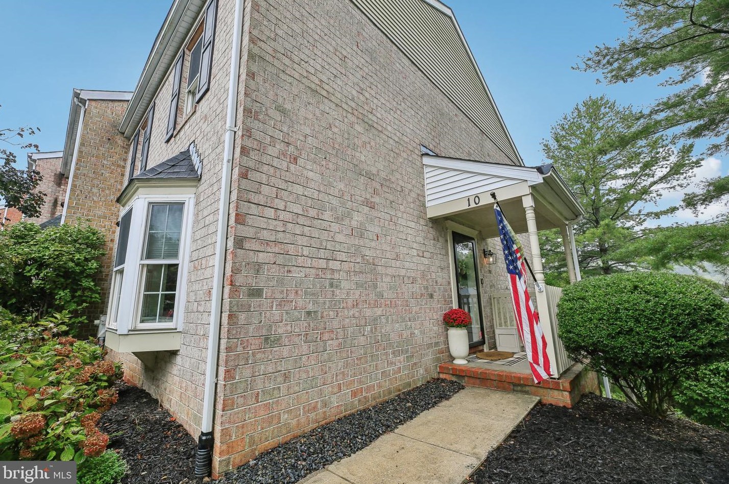 10 Bryans Mill Way, Baltimore, MD 21228-5456