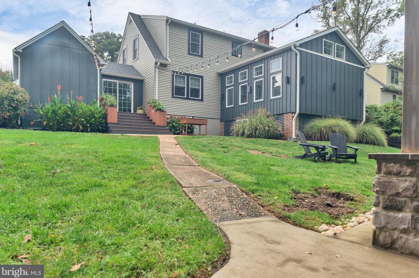 1005 Francis Ave, Baltimore MD 21227-3911 exterior