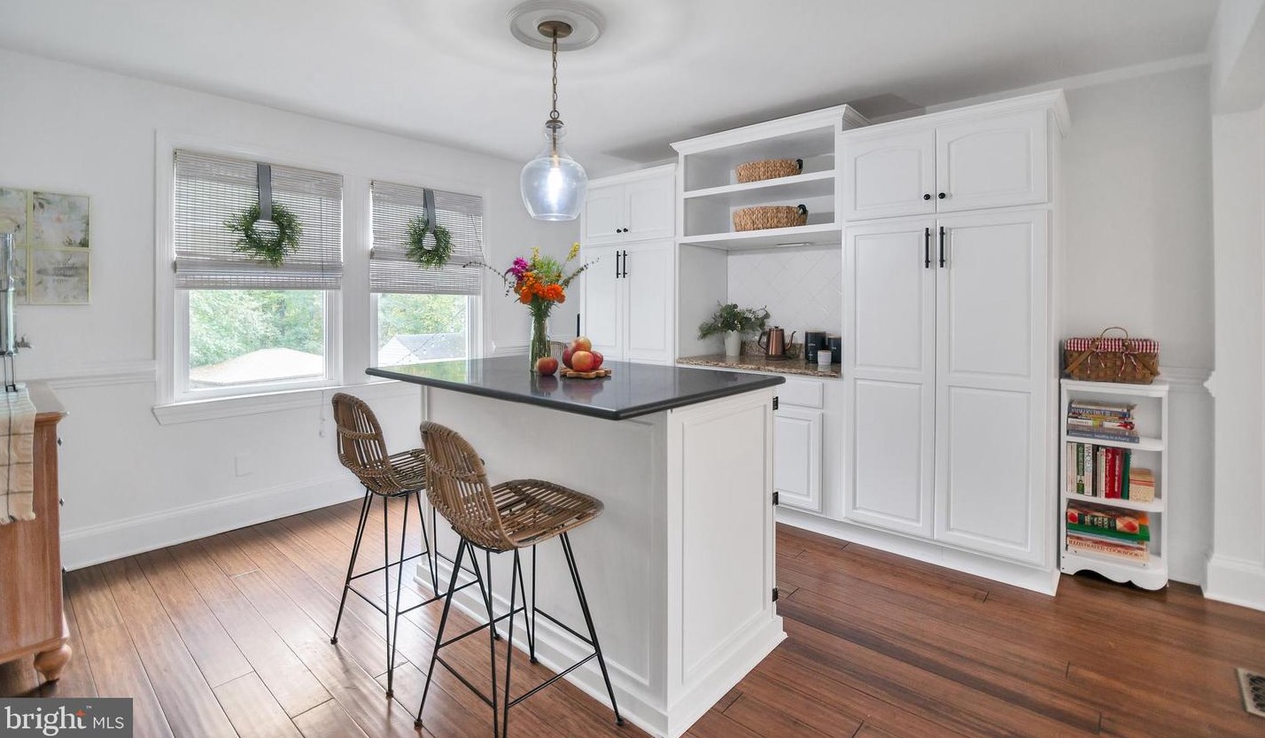 1005 Francis Ave, Baltimore MD 21227-3911 exterior