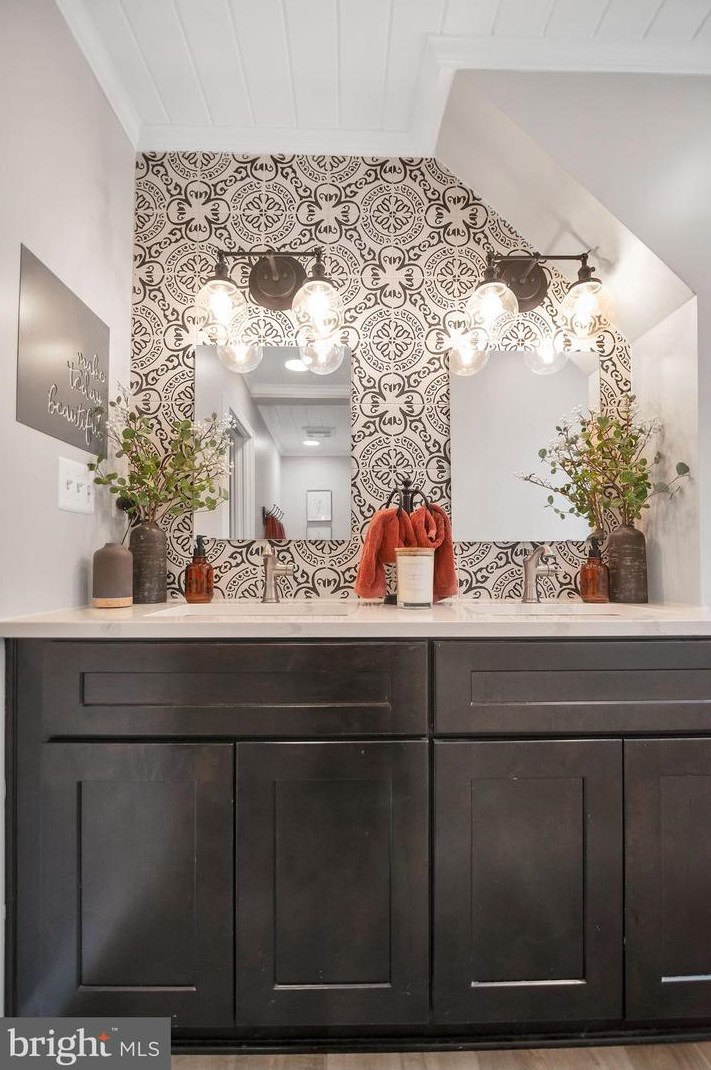 1005 Francis Ave, Baltimore MD 21227-3911 exterior