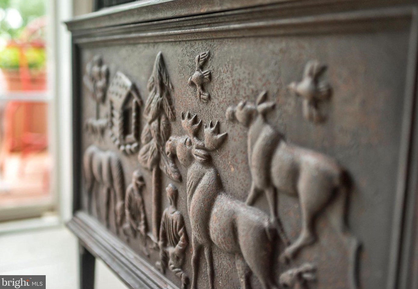 1005 Francis Ave, Baltimore MD 21227-3911 exterior