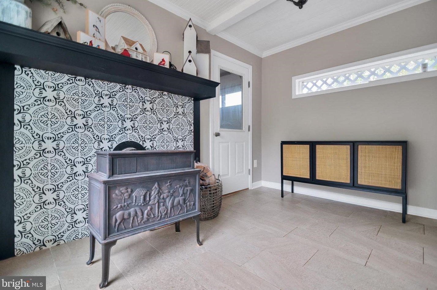 1005 Francis Ave, Baltimore MD 21227-3911 exterior