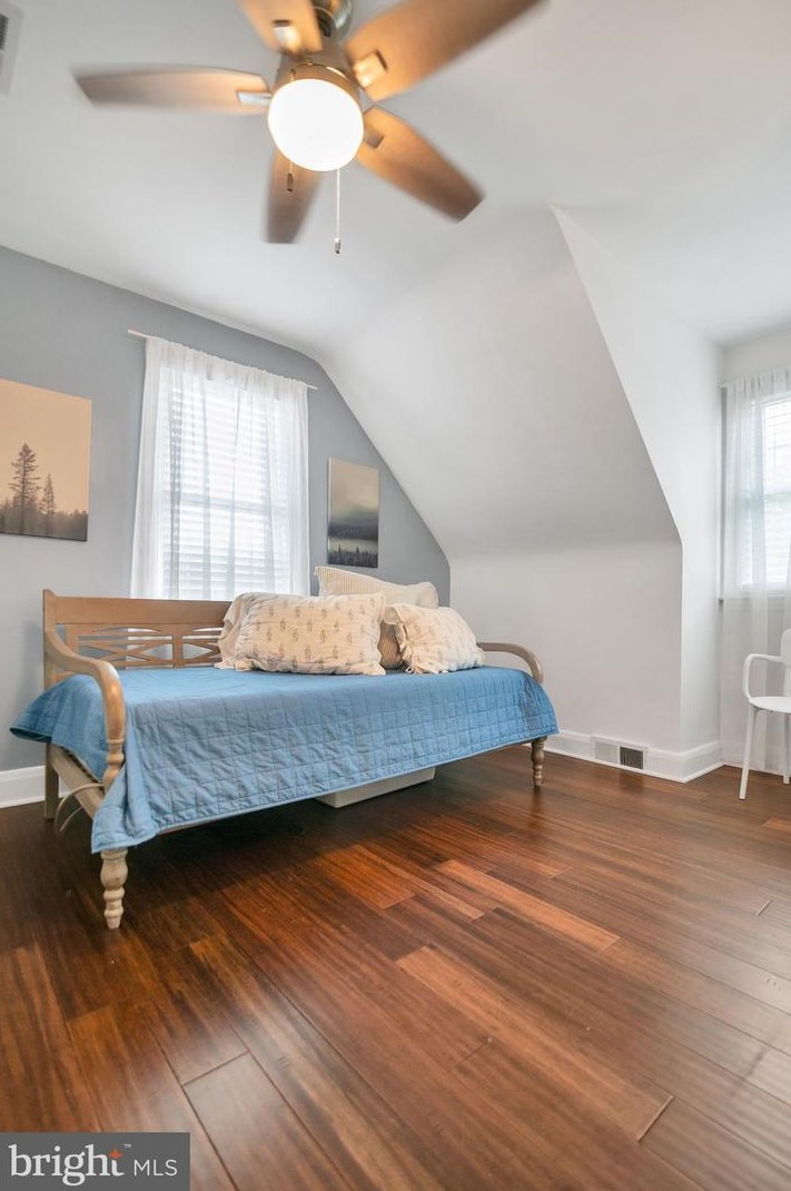 1005 Francis Ave, Baltimore MD 21227-3911 exterior