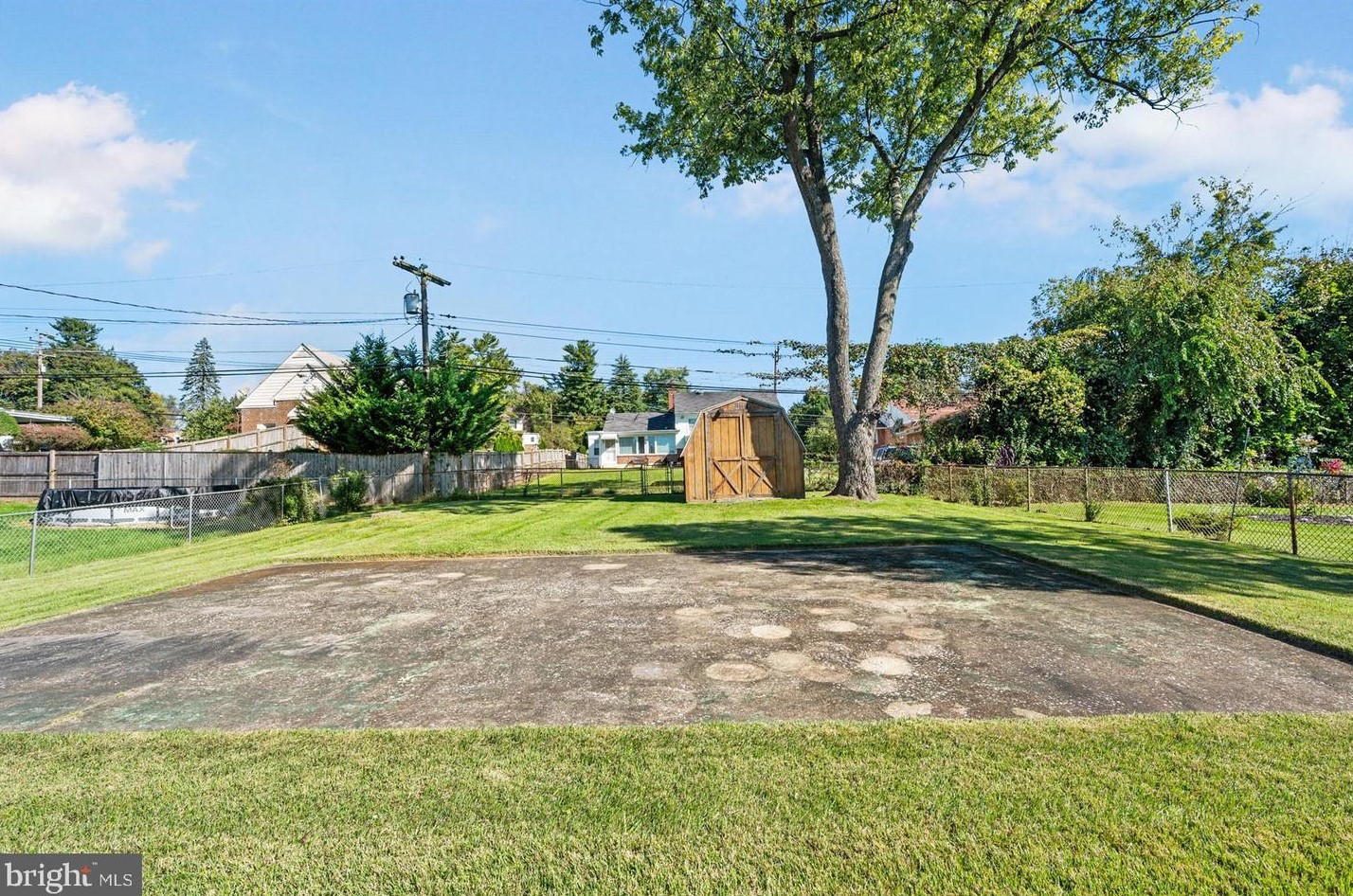 8342 Merrymount Dr, Baltimore MD  21244-2242 exterior