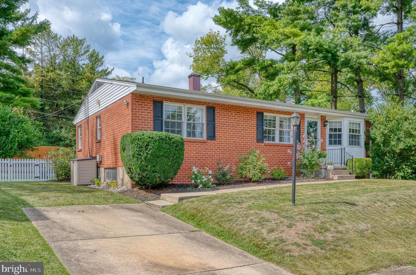 10202 Daventry Dr, Cockeysville, MD 21030
