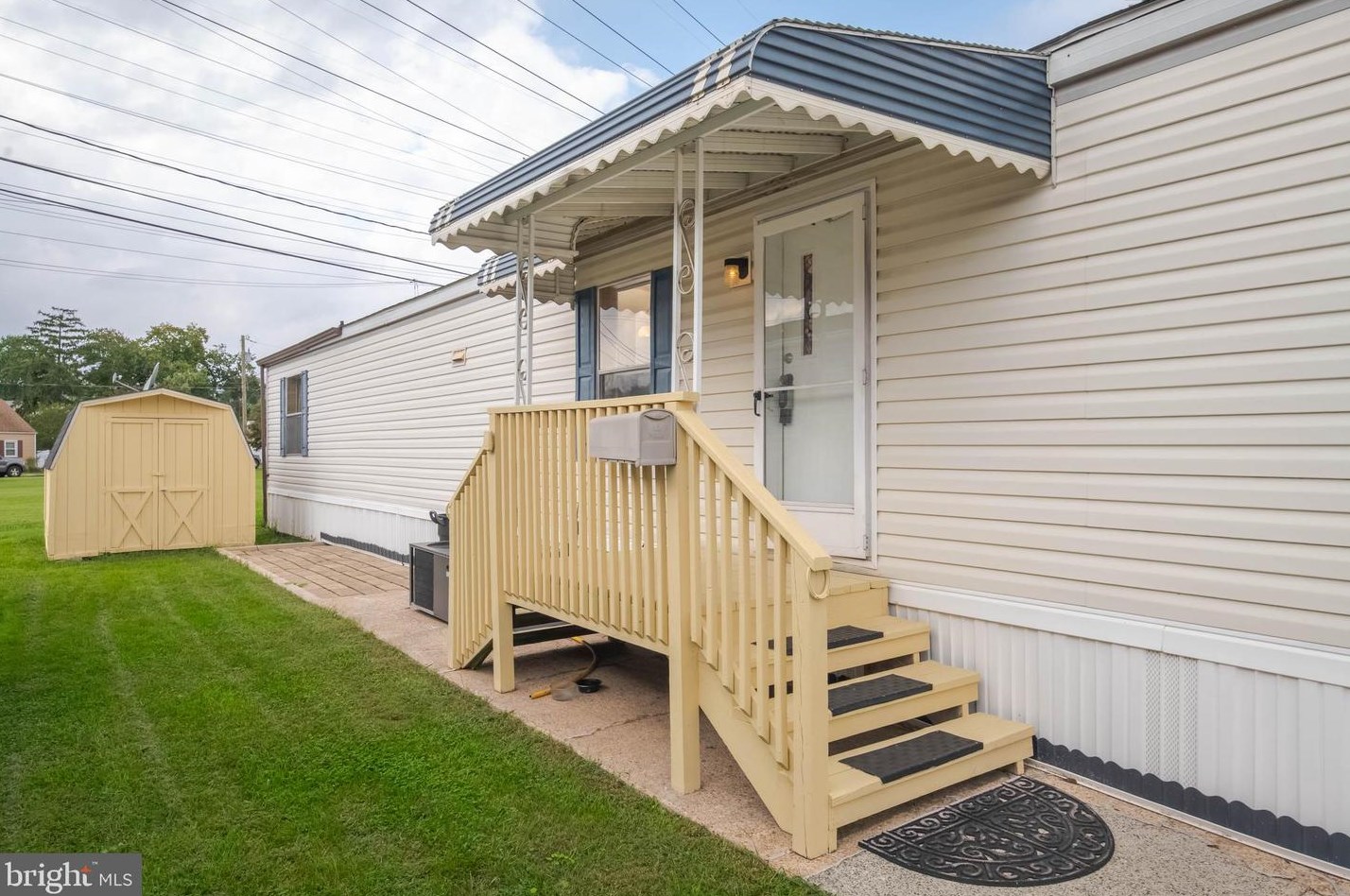 9 Vista Mobile Dr, Baltimore, MD 21222-5528