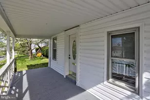 216 Clyde, Halethorpe, MD 21227 - Photo 6