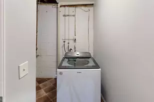 4 Bantry Ct, Baltimore, MD 21237 - Photo 8