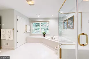 2307 Shaded Brook Dr, Owings Mills, MD 21117 - Photo 32