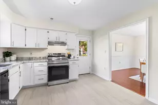 6416 Sherwood Rd, Baltimore, MD 21239 - Photo 10