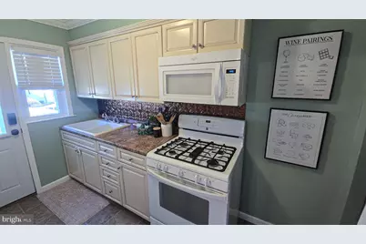 958 Arncliffe Road, Baltimore, MD 21221 - Photo 16