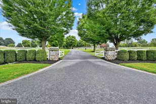 51 Blenheim Farm Ln, Phoenix, MD 21131 - Photo 2