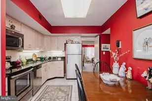 8 Oak Hampton Dr, Lutherville Timonium, MD 21093 - Photo 24