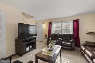 2633 Molton, Baltimore, MD 21244 - Photo 4