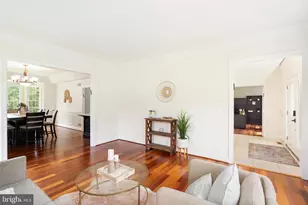 5 Fox Field Ct, Reisterstown, MD 21136 - Photo 4