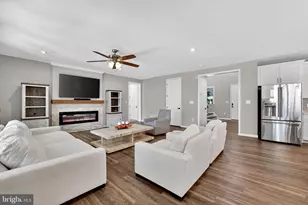 39 Legacy Dr, Owings Mills, MD 21117 - Photo 10