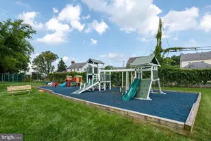 1 Smeton Pl, Towson, MD 21204 - Photo 24