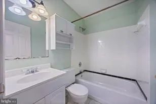 13 Sylvanhurst Ct, Baltimore, MD 21236 - Photo 22