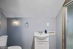 323 Oberle Ave, Essex, MD 21221 - Photo 18