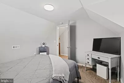 323 Oberle Avenue, Essex, MD 21221 - Photo 16