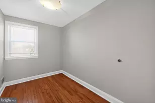 60 S Hawthorne Rd, Middle River, MD 21220 - Photo 6