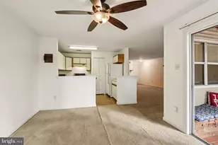 20 Deer Run Ct, Baltimore, MD 21227 - Photo 8