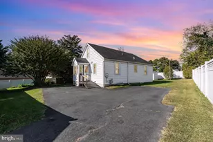 1940 Robinwood Rd, Baltimore, MD 21222 - Photo 2
