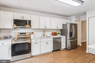 15 Lacosta Ct, Baltimore, MD 21204 - Photo 18