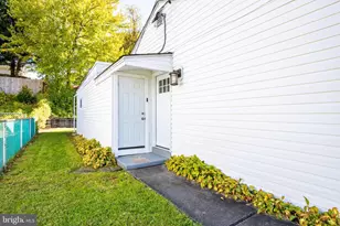 2423 Alma Rd, Baltimore, MD 21227 - Photo 4