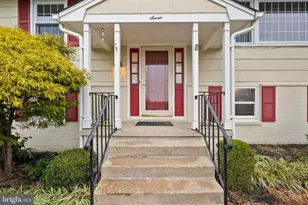 7 Bromwell Ct, Cockeysville, MD 21030 - Photo 4