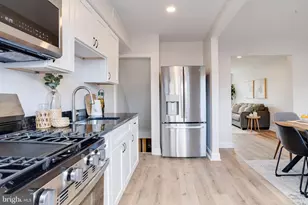 832 N Marlyn Ave, Essex, MD 21221 - Photo 20