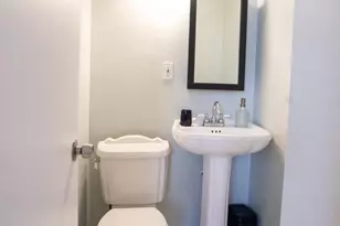 933 Elm Rd, Halethorpe, MD 21227 - Photo 10