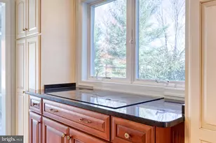 602 Hampton Ln, Baltimore, MD 21286 - Photo 18