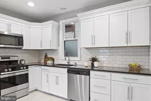 121 3rd Ave, Halethorpe, MD 21227 - Photo 12