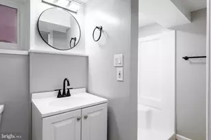 4 N Belle Grove Rd, Baltimore, MD 21228 - Photo 24