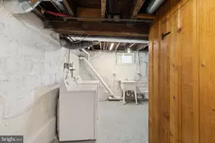 240 Burke Ave, Towson, MD 21286 - Photo 22