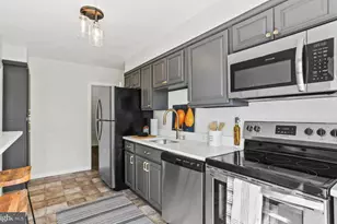 403 Stratford Rd, Catonsville, MD 21228 - Photo 10