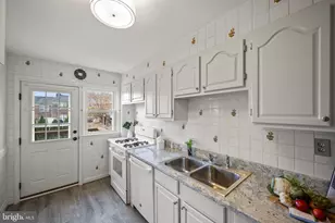 36 Darrow, Baltimore, MD 21228 - Photo 12