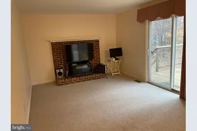 6801 Upper Mills Circle, Baltimore, MD 21228 - Photo 14