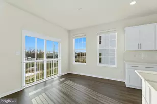 8 Comes Rdg Ct, Rosedale, MD 21237 - Photo 12