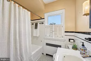 19 Somerset Rd, Baltimore, MD 21228 - Photo 14