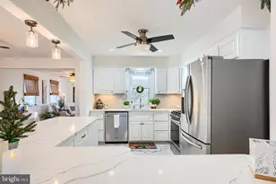 2431 Lakewood Rd, Baltimore, MD 21234 - Photo 10