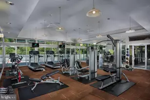 6104 Bellinham Ct, Baltimore, MD 21210 - Photo 10