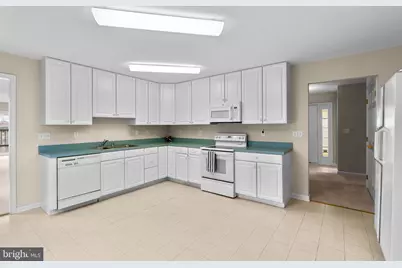 27 Stone Pine Court, Baltimore, MD 21208 - Photo 12