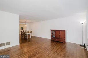 1013 Trickling Brook Rd, Cockeysville, MD 21030 - Photo 6