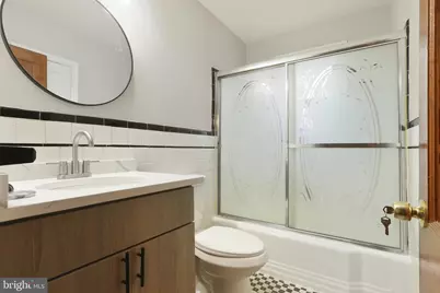 7604 Queen Anne Drive, Parkville, MD 21234 - Photo 14